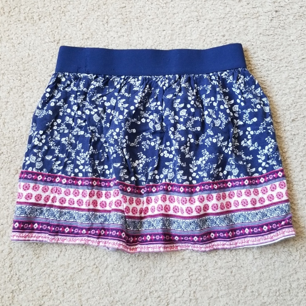 ❤4/$20 Old Navy Patterned Skirt